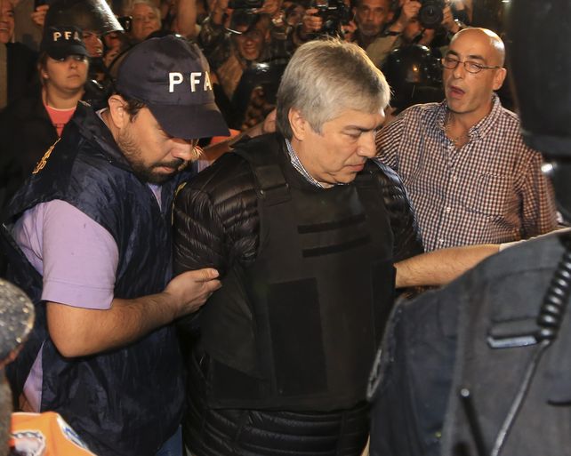 Lázaro Báez le pidió al juez que investigue a los funcionarios que tenían que controlar la obra pública