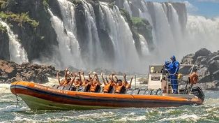 Tragedia en las Cataratas del Iguazú: un turista holandés murió tras el vuelco de una lancha durante una excursión