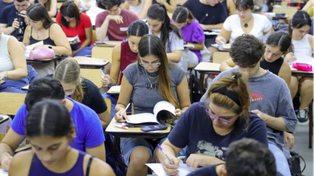 La UNR anunció un aumento del 20% en los montos de las becas estudiantiles