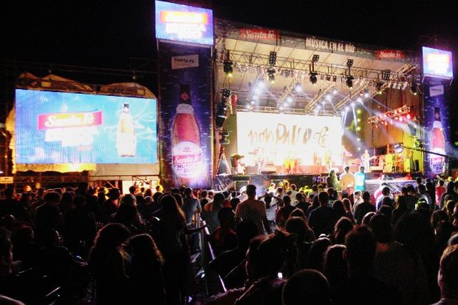 Miles de personas disfrutaron del comienzo de Música en el Río