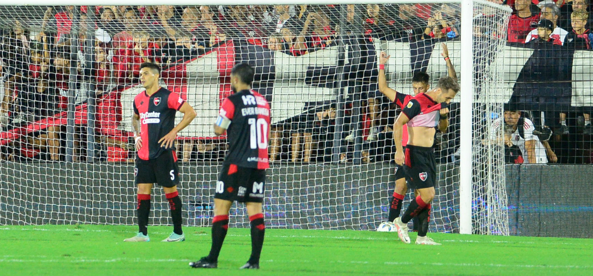 Newells falló en las transiciones defensivas y fue goleado