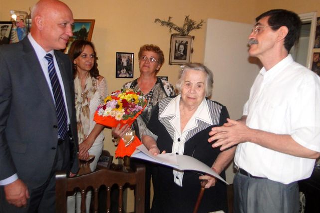 Bonfatti entregó la pensión a la madre de un excombatiente fallecido en Malvinas