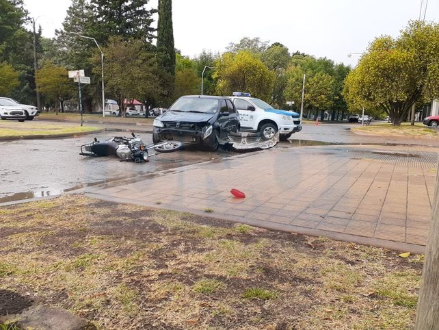 Pibe chocó y fue llevado al hospital grave e inconsciente