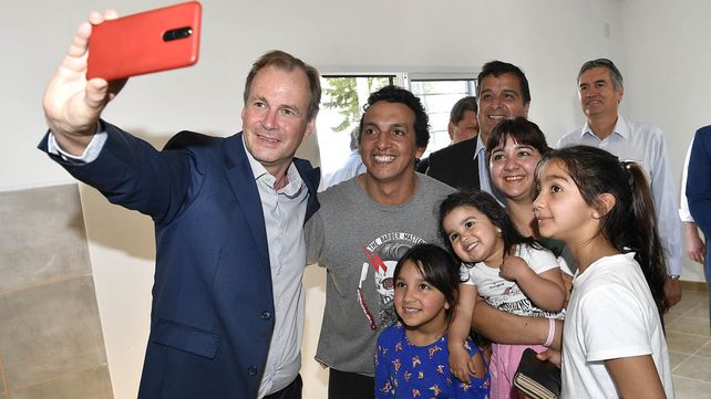 Hay 40 pequeñas empresas locales trabajando en el plan de viviendas provincial