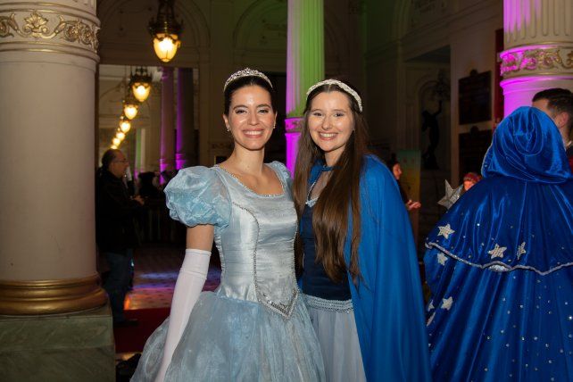 Ceci Oriolani y Delfi Beltramone