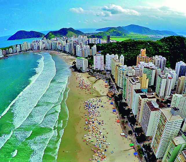Mar del Plata o Florianópolis: los precios de veranear en 2026 en Argentina o Brasil