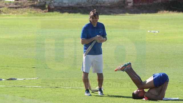 Ortiz indicó que las decisiones que se toman en AFA alejan a los clubes del interior. &nbsp;