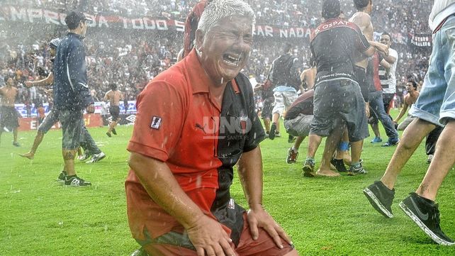 A ocho años del ascenso de Colón ante una multitud