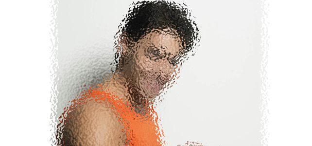 Tras el polémico desnudo ahora se anima al circo