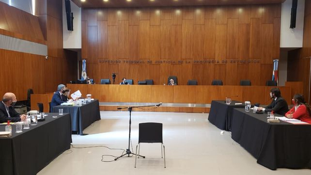 Audiencia por la disputa d ela familia Etchevehere