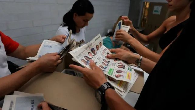 Petro ganó la primera vuelta en Colombia pero irá a balotaje con Hernández
