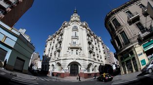El tradicional edificio de Ciudad Cultural Lavardén.