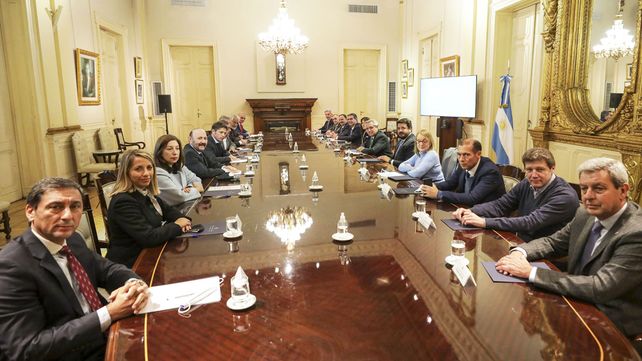 Gobernadores vuelven a reunirse para definir proyecto de reforma de la Corte