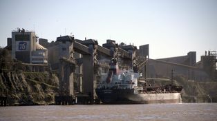 Empresas impiden el acceso a la costa en el Cordón Industrial
