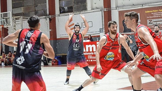 CUST A y Rivadavia B le darán vida este martes al cuadrangular repechaje del Torneo Oficial.