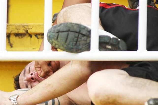 Violencia en el fútbol: una pelea entre hinchas en Brasil terminó con un barra muerto