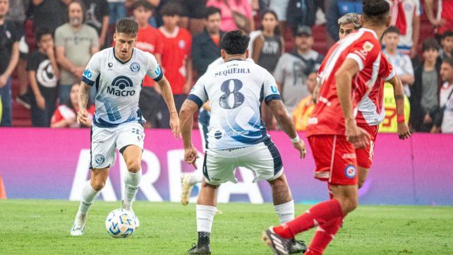 Argentinos e Independiente Rivadavia se enfrentan en la gran final de la Copa Argentina