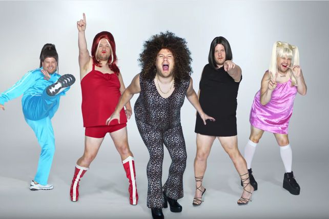 El desopilante comercial de Apple Music que protagonizó James Corden