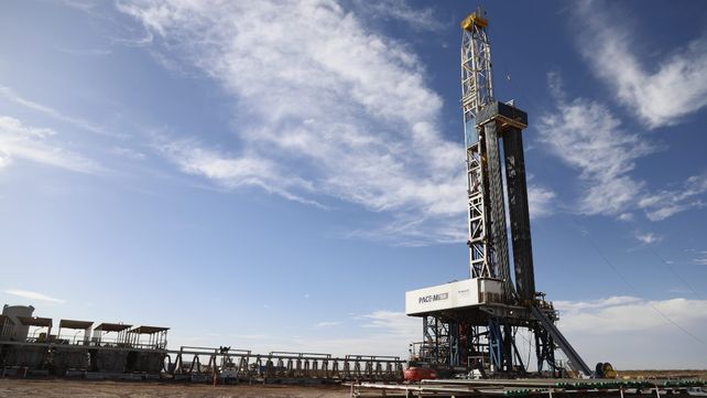 Viaje al centro de la tierra: Vaca Muerta, la ruta de la energía que le quiere pelear al agro