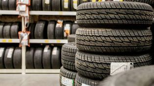 El robo de neumáticos ocasiona un gran gasto a los automovilistas a la hora de reponerlos.