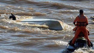 Un pescador de Chajarí iba en una lancha que se dio vuelta en Goya