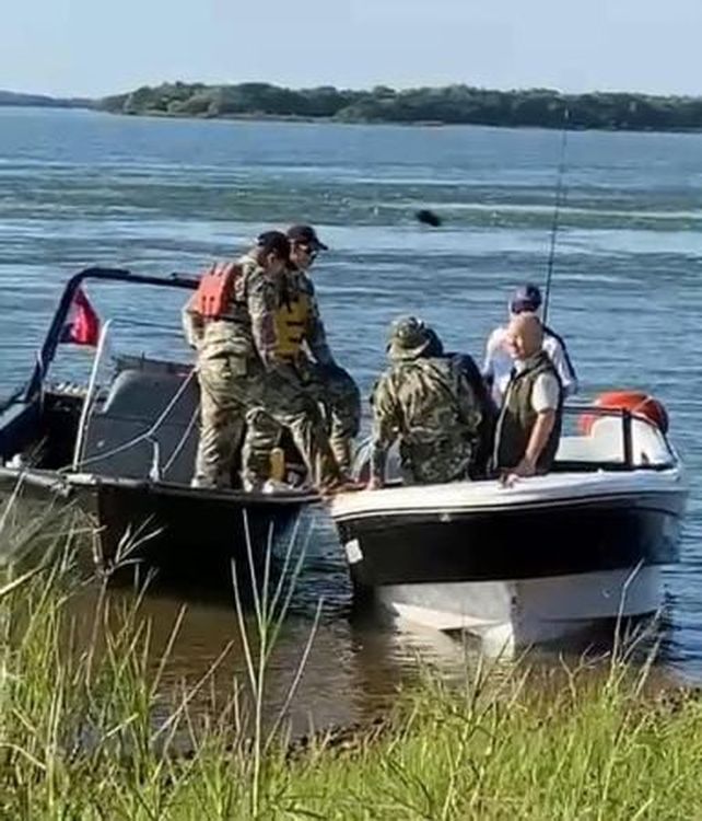 Incidente limítrofe. Marinos paraguayos retuvieron una lancha de pescadores correntinos