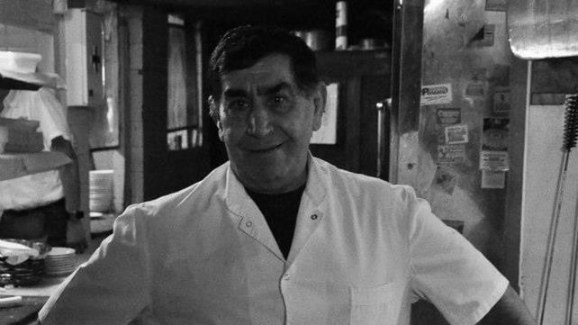 Falleció por coronavirus uno de los históricos mozos del Comedor Balcarce