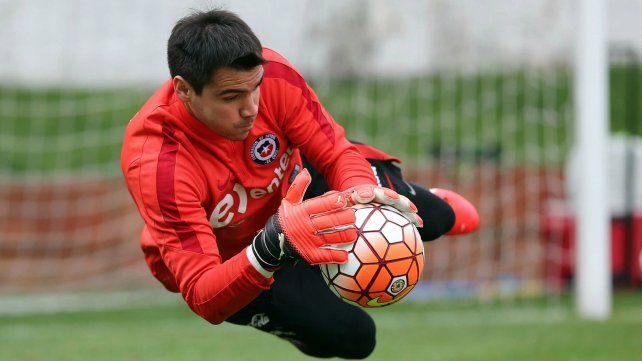 Cristopher Toselli, el arquero chileno que suena en Unión