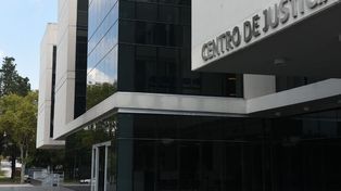 Un financista quedó con prisión preventiva con máximo plazo imputado por atender a vendedores de drogas.&nbsp;