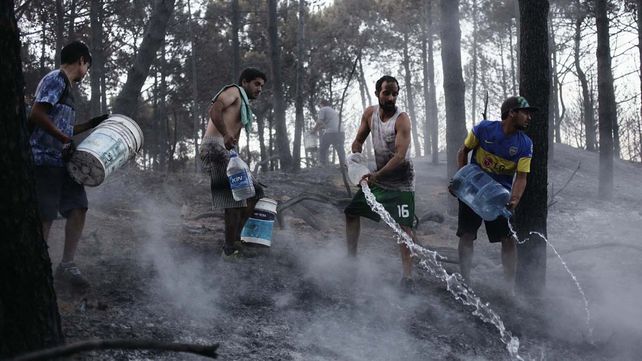 Aseguran que está controlado el voraz incendio en los bosques de Valeria del Mar