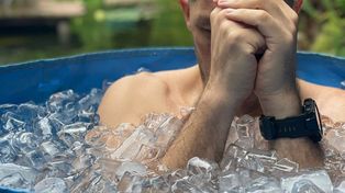 Gonzalo Demarchi, preparador físico a cargo de dictar cursos sobre inmersión en hielo y tratamientos con crioterapia.