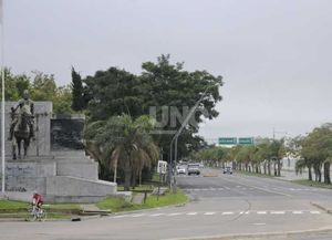 Martes nublado y húmedo