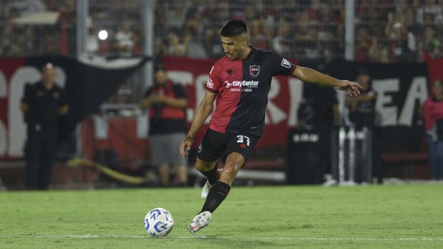 Luciano Lollo fue confirmado en la formación titular de Newells por el Ogro Fabbiani.