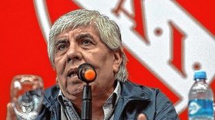Hugo Moyano tiene los días contados como presidente del Rojo.
