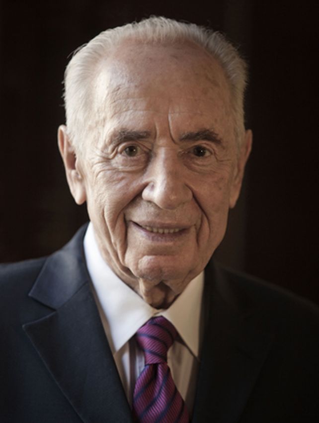 Peres recibió el Nobel de la paz.