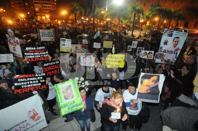 Movilización. La sociedad salió a pedir justicia y seguridad Movilización. La sociedad salió a pedir justicia y seguridad
