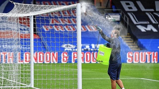 Premier League testeará a los que tengan síntomas de Covid