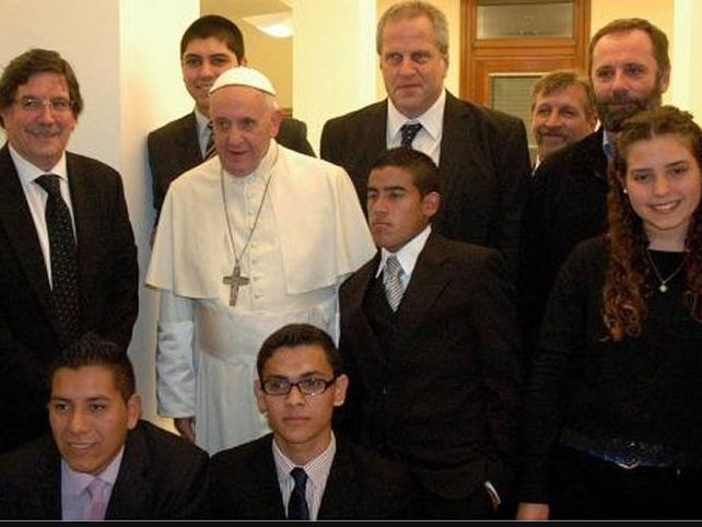 Sileoni y estudiantes secundarios estuvieron con Bergoglio