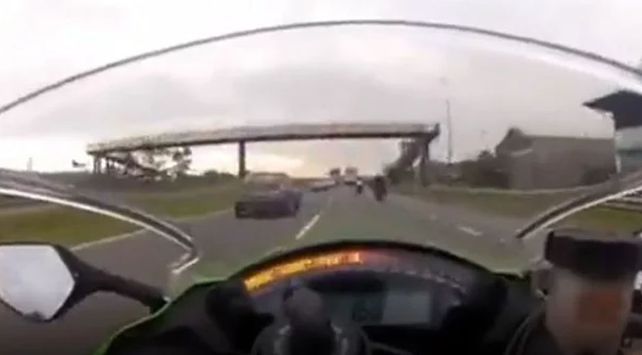 moto autopista rosario cordoba