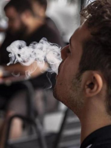 Rosario flexibiliza sanciones a bares y comercios por fumar en espacios cerrados