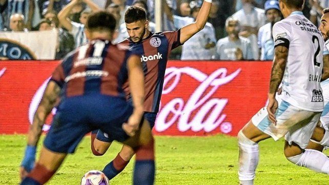 San Lorenzo busca levantar vuelo contra Atlético Tucumán