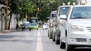 Carril Exclusivo: malestar entre los comerciantes de calle Rivadavia