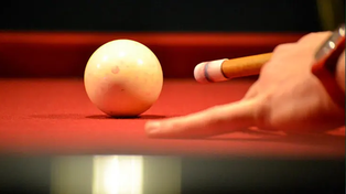 ¿Por qué los golpes a varias bandas son tan importantes en pool?