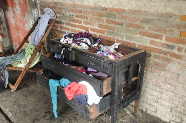 Explosión e incendio en una vivienda en barrio Centenario