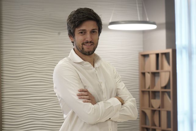 Juan Martín Cappellini es Head de Uber Eats Argentina desde enero de 2026. Inició su carrera en Uber en 2018, en el área de Estrategia para el Cono Sur, donde asumió progresivamente mayores responsabilidades.