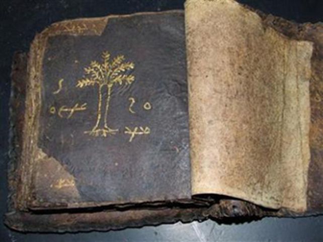 Hallan en Chipre una supuesta Biblia de la antig&uuml;edad