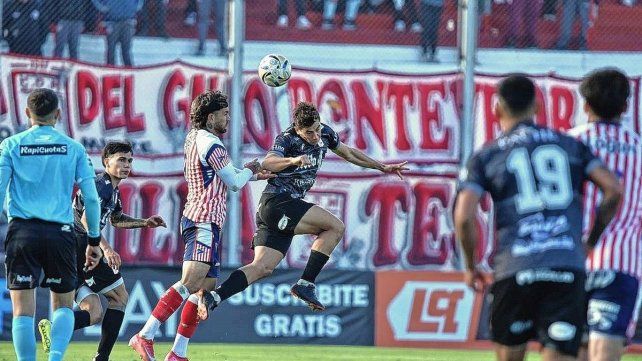 Deportivo Morón empató 0-0 con Los Andes.
