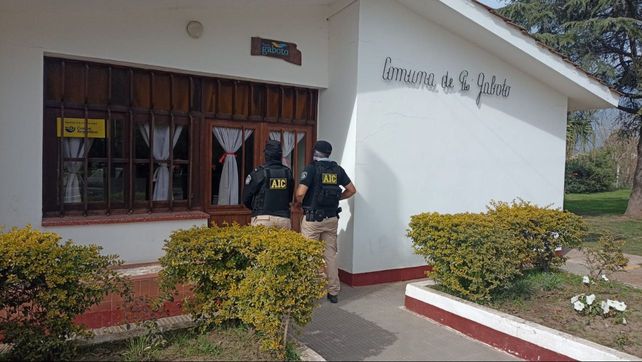 Dos empleadas de la comuna de Puerto Gaboto fueron detenidas por usura y extorsión