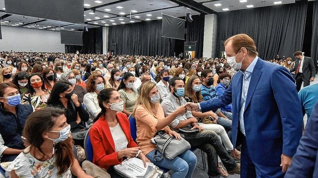 Bordet: El Estado debe reconocer a sus docentes con buenos salarios