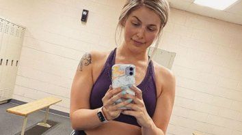 Julia Marren fue reprendida por usar una prenda deportiva demasiado provocativa en el gimnasio. Julia Marren fue reprendida por usar una prenda deportiva demasiado provocativa en el gimnasio.